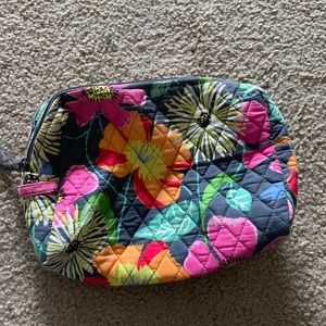 Vera Bradley cosmetic bag (Jazzy blooms)